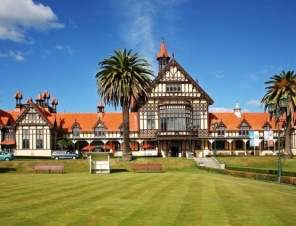 Rotorua Sightseeing on the Highlights Tour